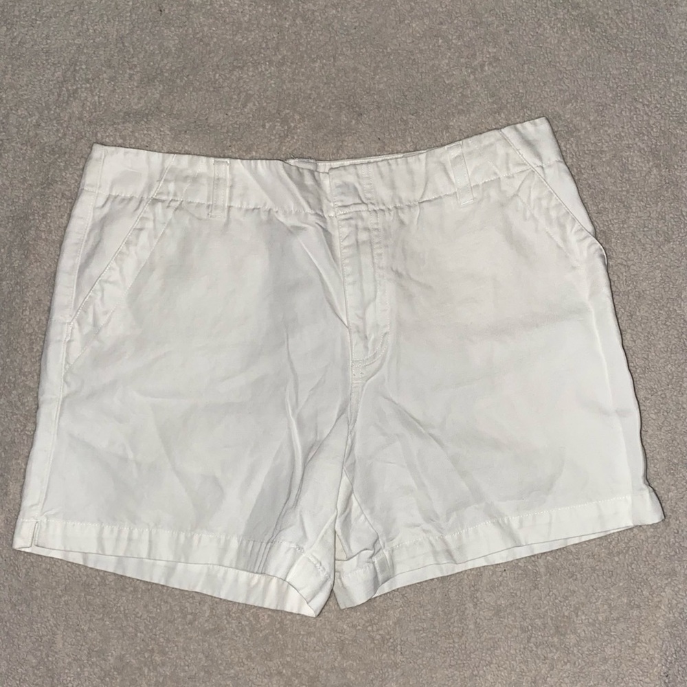 Vintage GAP White Bermuda Shorts Classic Cotton Style
